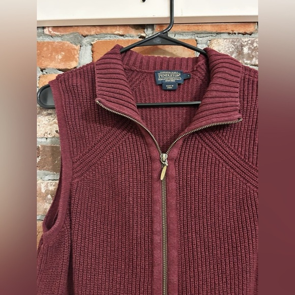 Pendleton Cable Knit Cashmere Blend Burgundy Knit Vest Size L - Picture 4 of 7